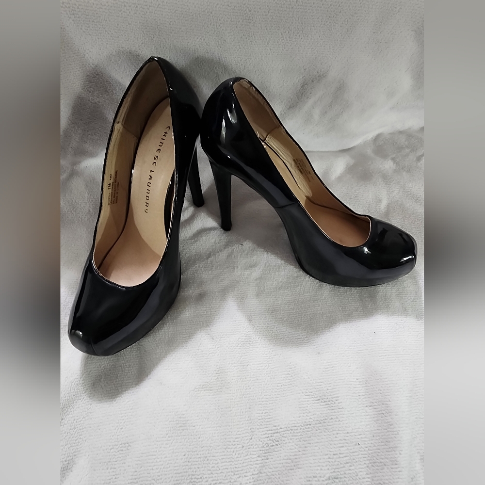 CHINESE LAUNDRY black patent stiletto heels
